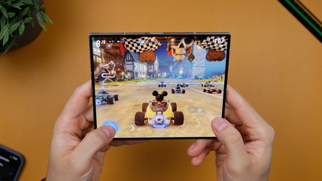 Galaxy Z Fold 7: Irresistible Features You Need to Know! 3 galaxy z fold 7